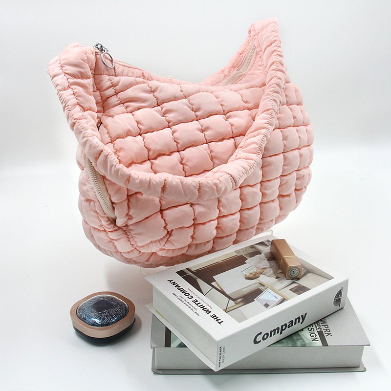 CB058 Puffy Pleated Cloud Bubble Cosmetic Bag Supplier